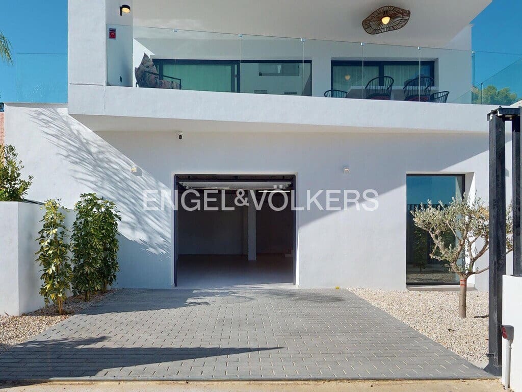 Chalet de 3 habitaciones en Polop en venta con piscina garaje - 860.000 € (Ref: 9838282)