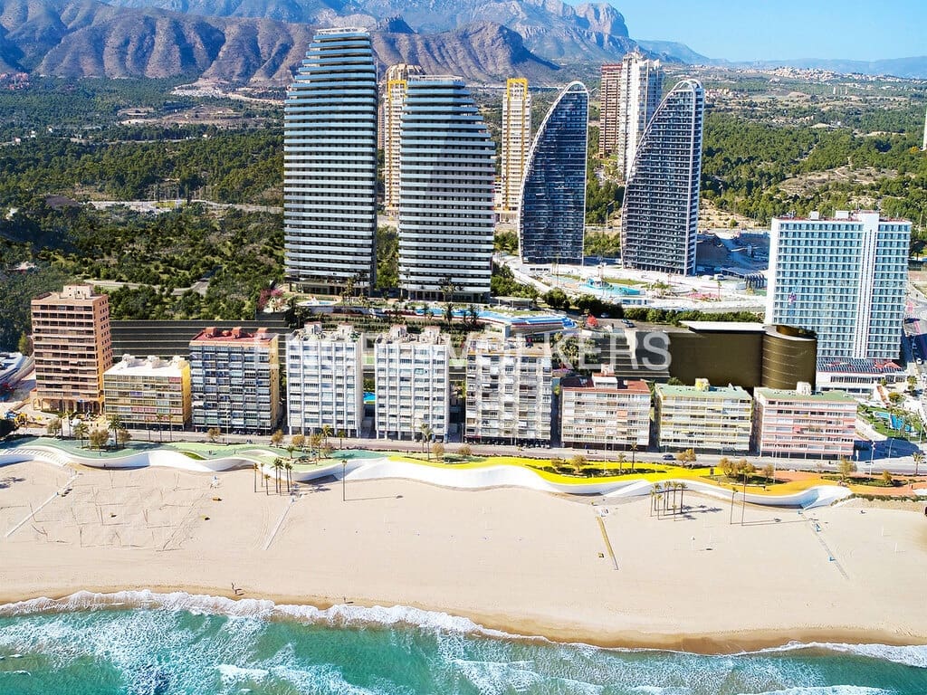 3 bedroom Apartment for sale in Benidorm with pool garage - € 1,495,000 (Ref: 9838428)