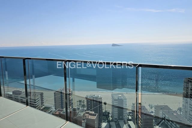 2 quarto Apartamento para arrendar em Benidorm com piscina garagem - 1 650 € (Ref: 9841586)