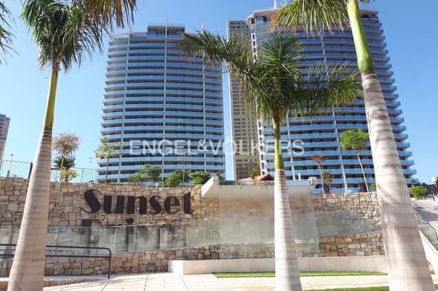 2 quarto Apartamento para arrendar em Benidorm com piscina garagem - 1 650 € (Ref: 9841586)