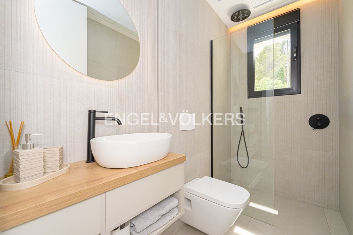 3 bedroom Villa for sale in Polop with pool garage - € 795,000 (Ref: 9848229)