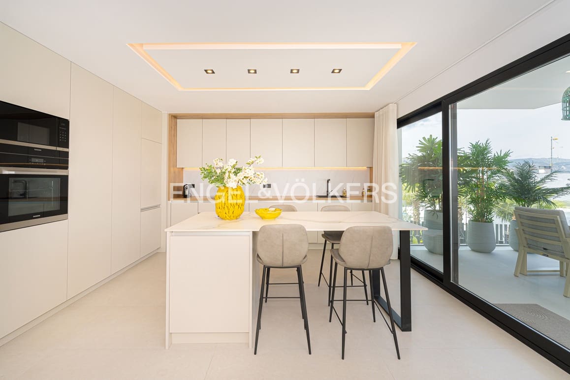 3 bedroom Villa for sale in Polop with pool garage - € 795,000 (Ref: 9848229)