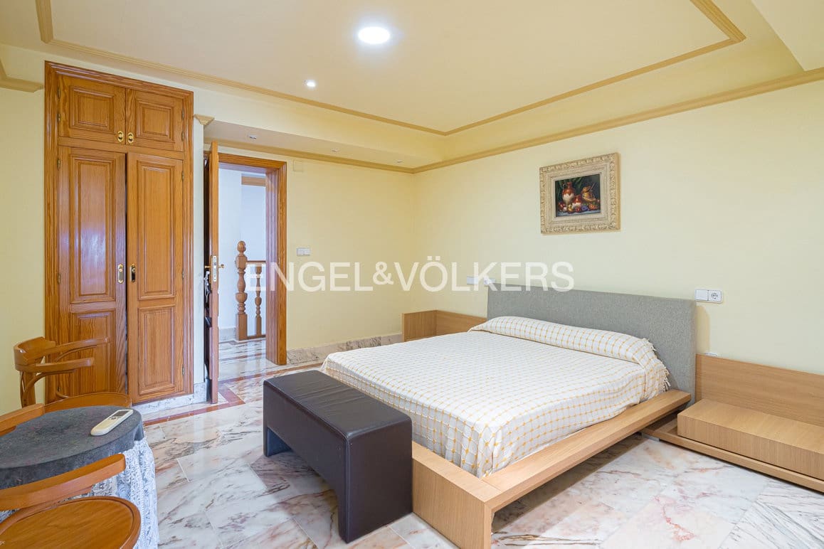 8 chambre Villa/Maison à vendre à Alfaz del Pi / L'Alfas del Pi avec piscine garage - 1 200 000 € (Ref: 9849910)
