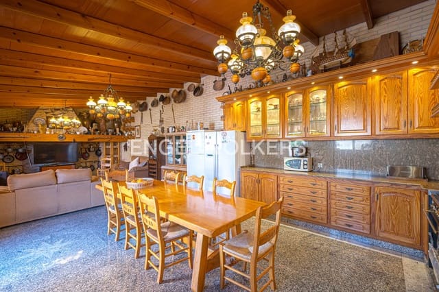 8 chambre Villa/Maison à vendre à Pueblo - Urbanizaciones, Alfaz del Pi / L'Alfàs del Pi avec piscine garage - 1 200 000 € (Ref: 9849910)