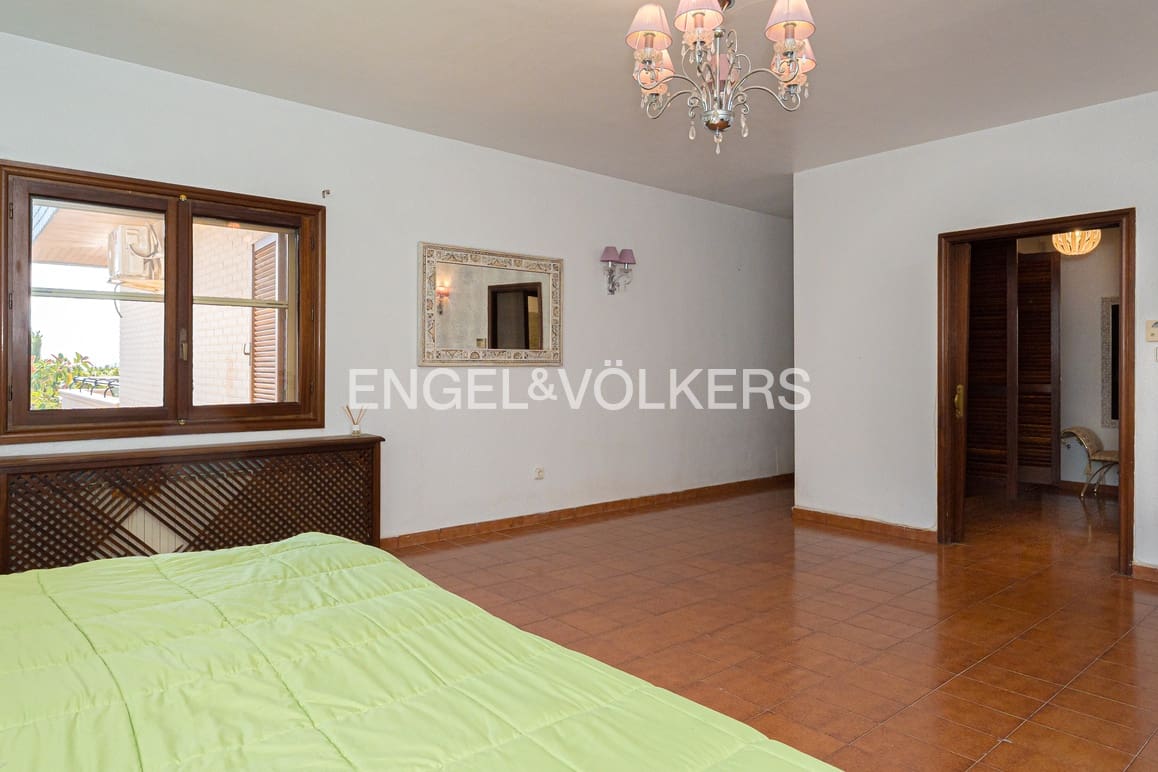 4 sypialnia Willa na sprzedaż w La Nucia z basenem garażem - 995 000 € (Ref: 9854429)