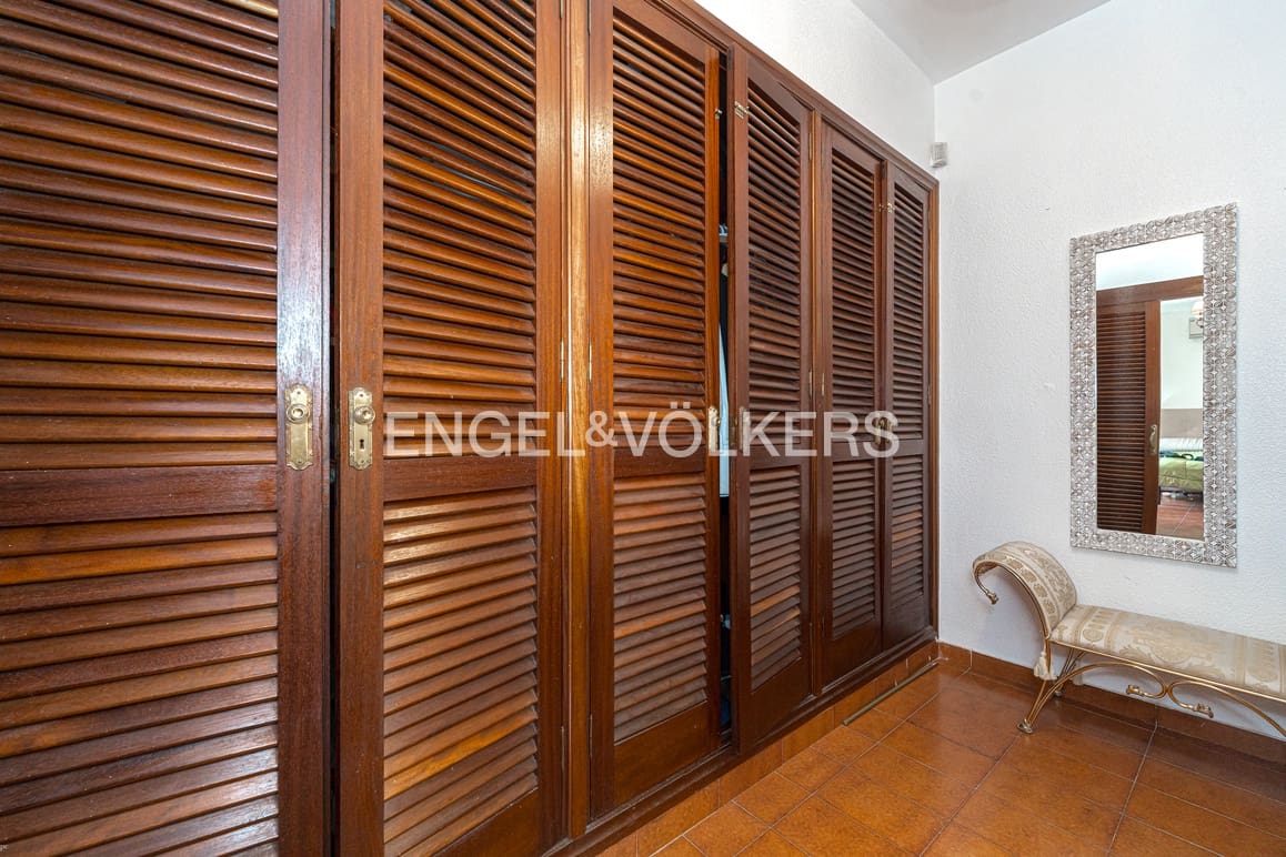 4 sypialnia Willa na sprzedaż w La Nucia z basenem garażem - 995 000 € (Ref: 9854429)