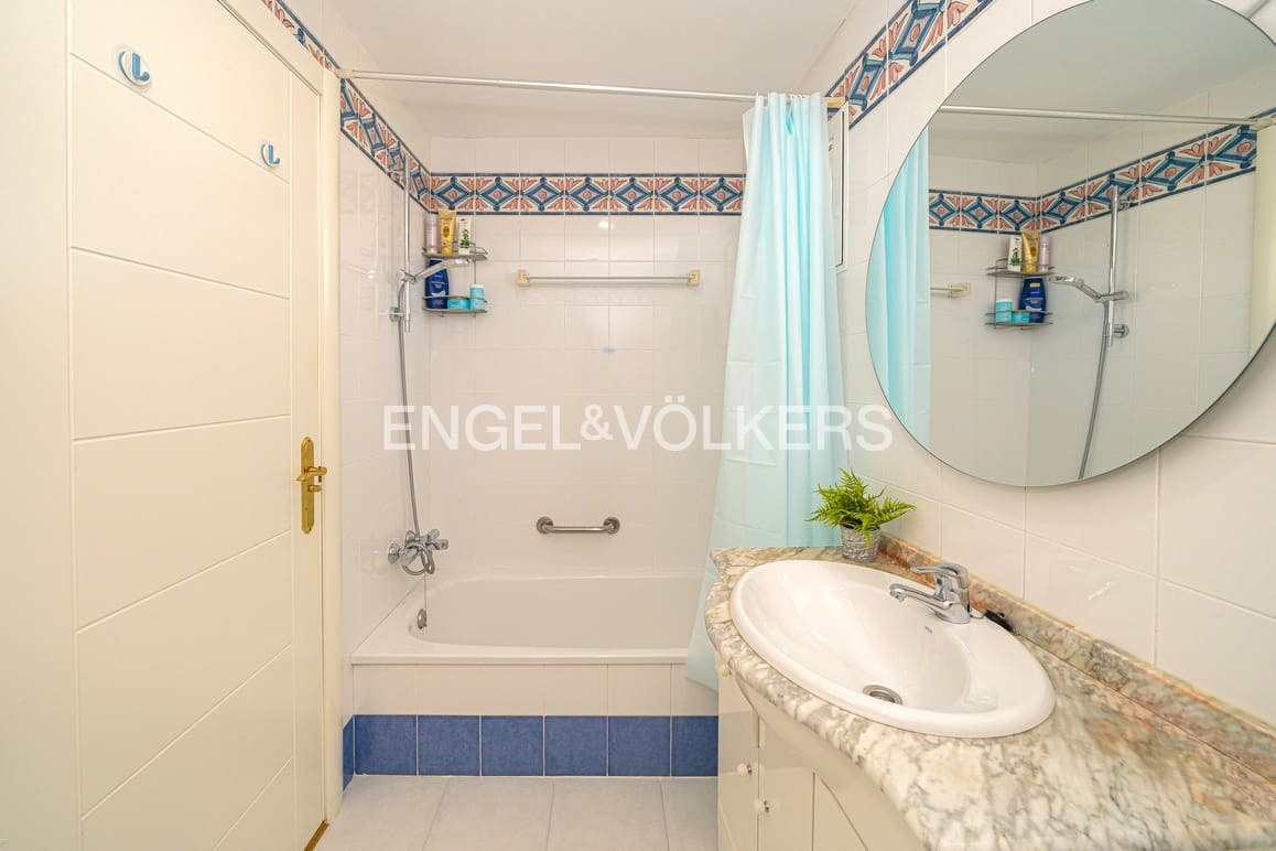 3 slaapkamer Appartement te koop in Benidorm met zwembad garage - € 330.000 (Ref: 9889303)