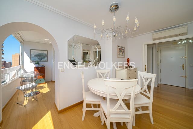 3 bedroom Apartment for sale in Benidorm with pool garage - € 330,000 (Ref: 9889303)