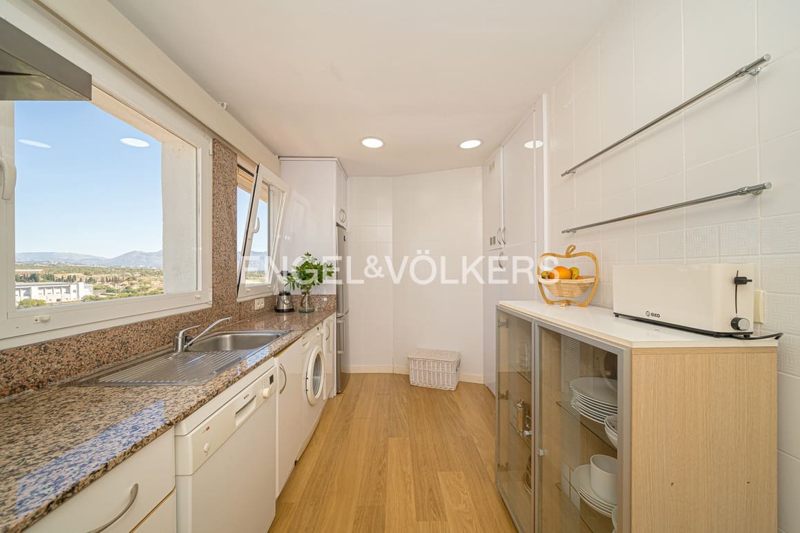3 slaapkamer Appartement te koop in Benidorm met zwembad garage - € 330.000 (Ref: 9889303)