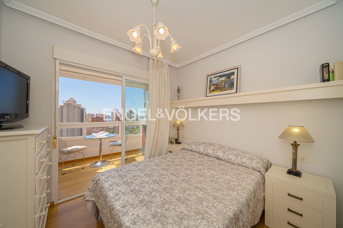 3 slaapkamer Appartement te koop in Benidorm met zwembad garage - € 330.000 (Ref: 9889303)