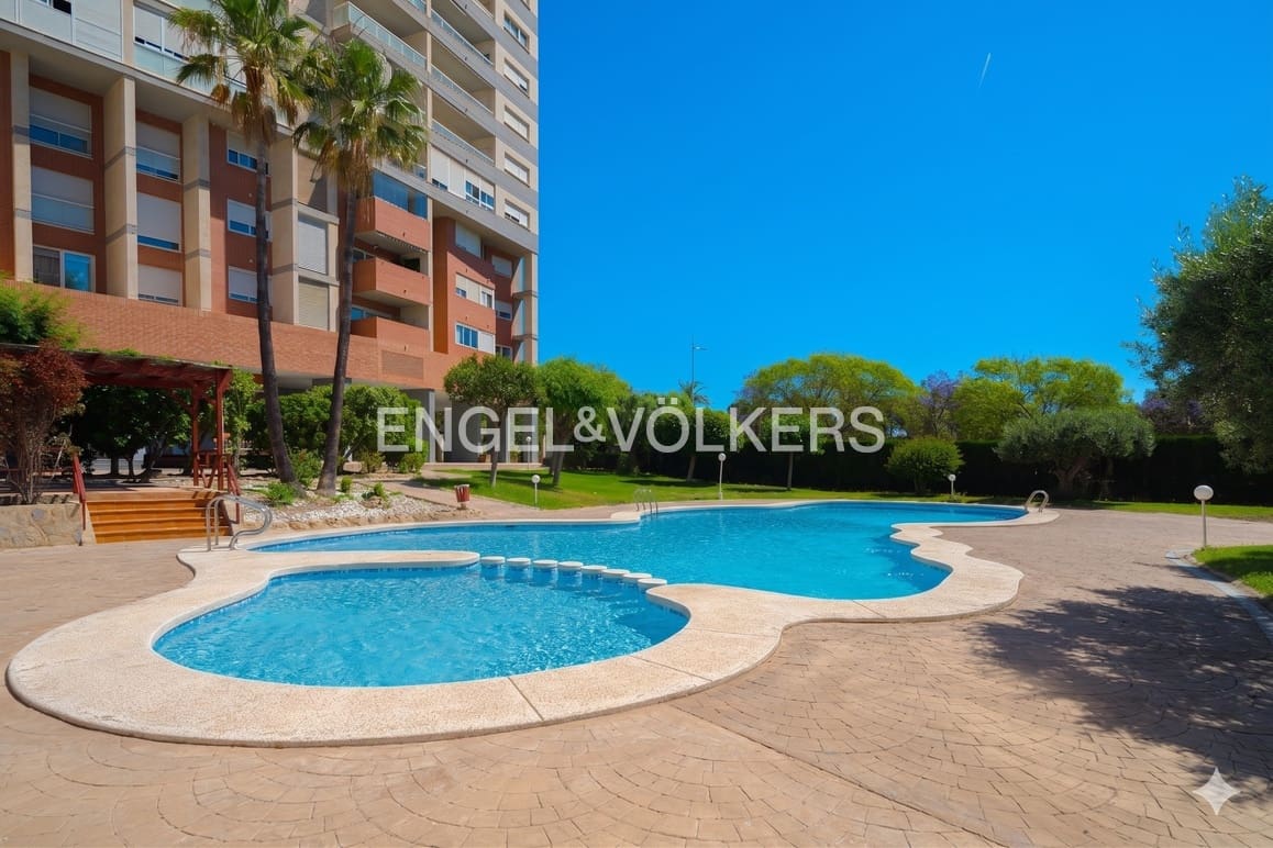 3 slaapkamer Appartement te koop in Benidorm met zwembad garage - € 330.000 (Ref: 9889303)