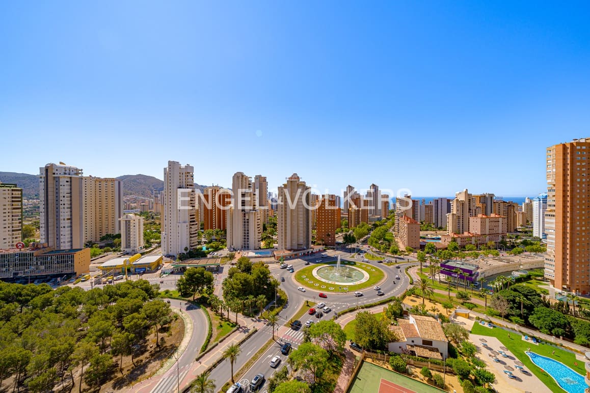3 slaapkamer Appartement te koop in Benidorm met zwembad garage - € 330.000 (Ref: 9889303)