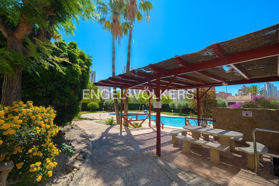 3 slaapkamer Appartement te koop in Benidorm met zwembad garage - € 330.000 (Ref: 9889303)