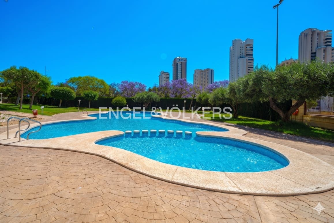 3 slaapkamer Appartement te koop in Benidorm met zwembad garage - € 330.000 (Ref: 9889303)