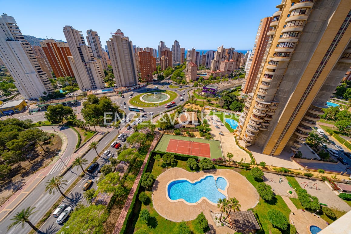 3 slaapkamer Appartement te koop in Benidorm met zwembad garage - € 330.000 (Ref: 9889303)