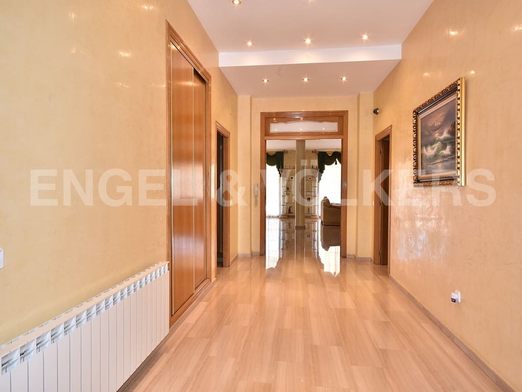 Chalet de 6 habitaciones en Benidorm en venta con piscina garaje - 1.350.000 € (Ref: 9895279)