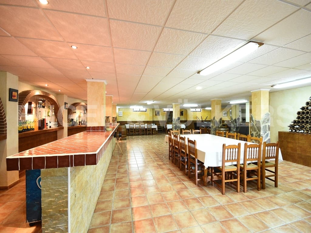 Chalet de 6 habitaciones en Benidorm en venta con piscina garaje - 1.350.000 € (Ref: 9895279)
