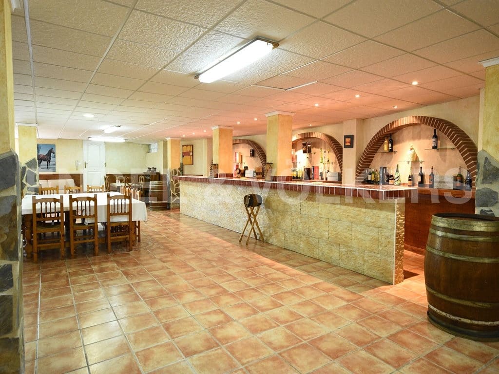 6 slaapkamer Villa te koop in Benidorm met zwembad garage - € 1.350.000 (Ref: 9895279)