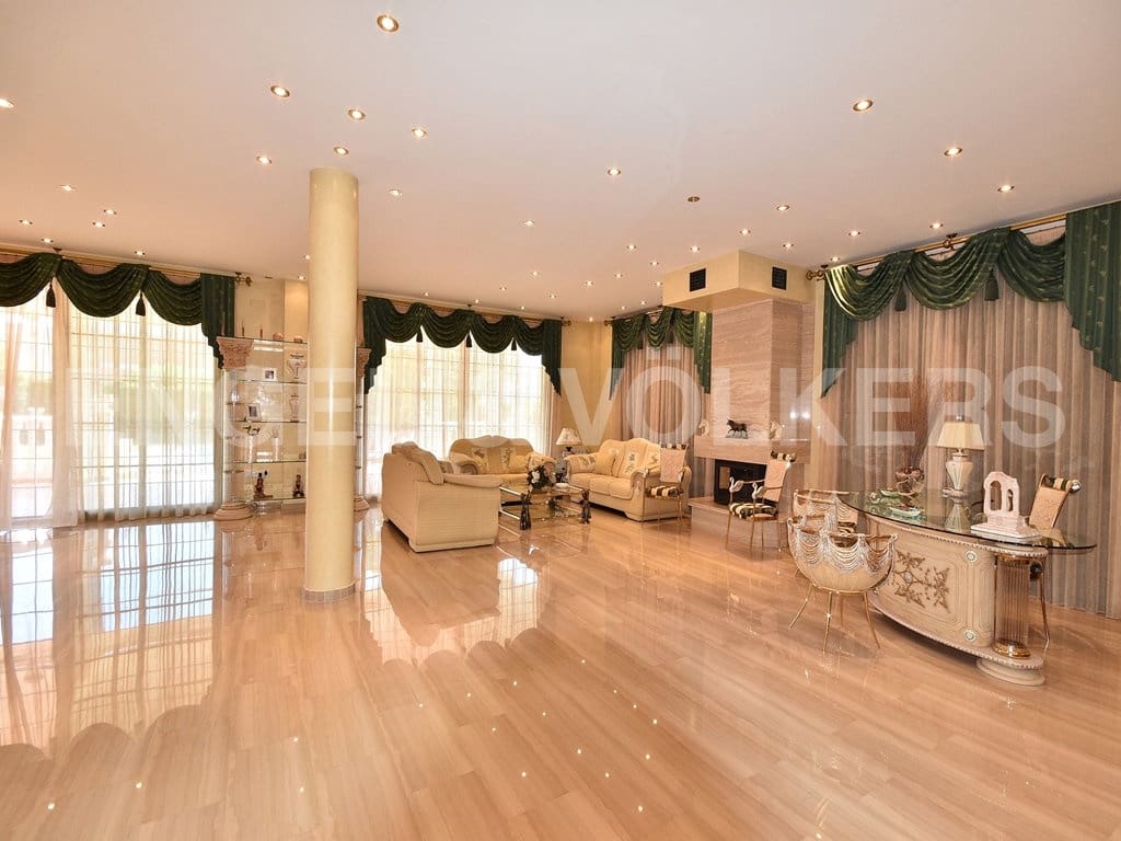 6 slaapkamer Villa te koop in Benidorm met zwembad garage - € 1.350.000 (Ref: 9895279)