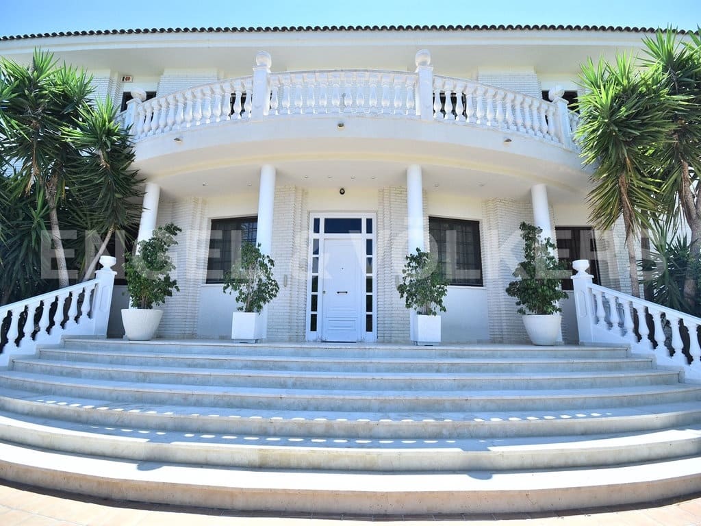 6 slaapkamer Villa te koop in Benidorm met zwembad garage - € 1.350.000 (Ref: 9895279)