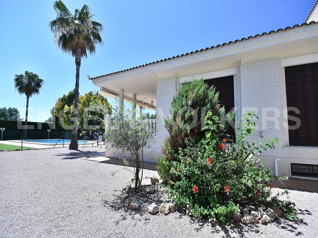 6 slaapkamer Villa te koop in Benidorm met zwembad garage - € 1.350.000 (Ref: 9895279)