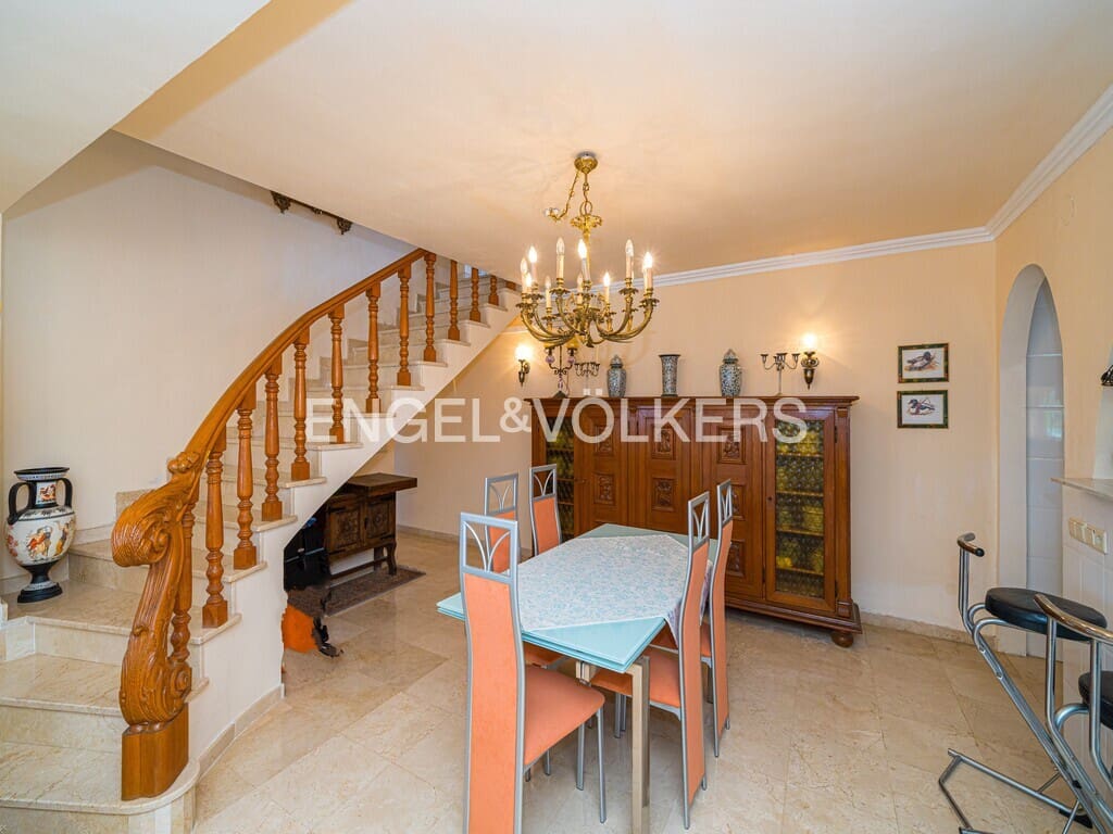 5 chambre Villa/Maison à vendre à Benidorm avec piscine garage - 995 000 € (Ref: 9904954)
