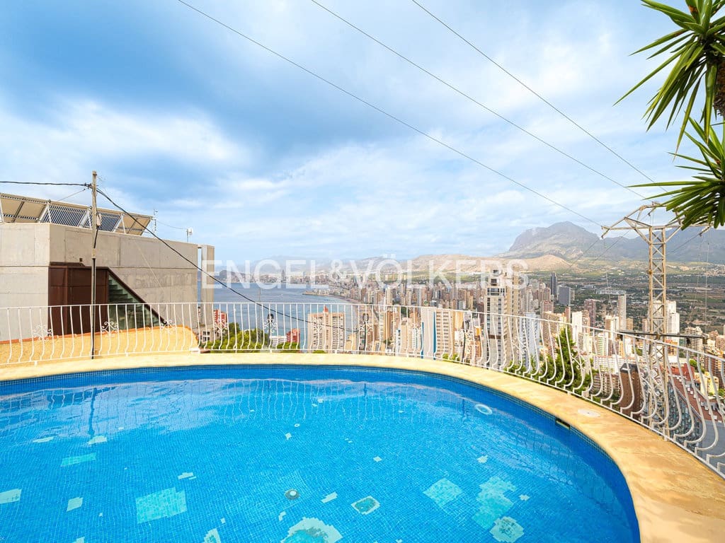 5 camera da letto Villa in vendita in Benidorm con piscina garage - 995.000 € (Rif: 9904954)