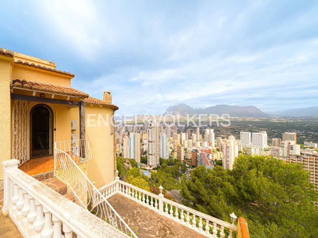 5 camera da letto Villa in vendita in Benidorm con piscina garage - 995.000 € (Rif: 9904954)