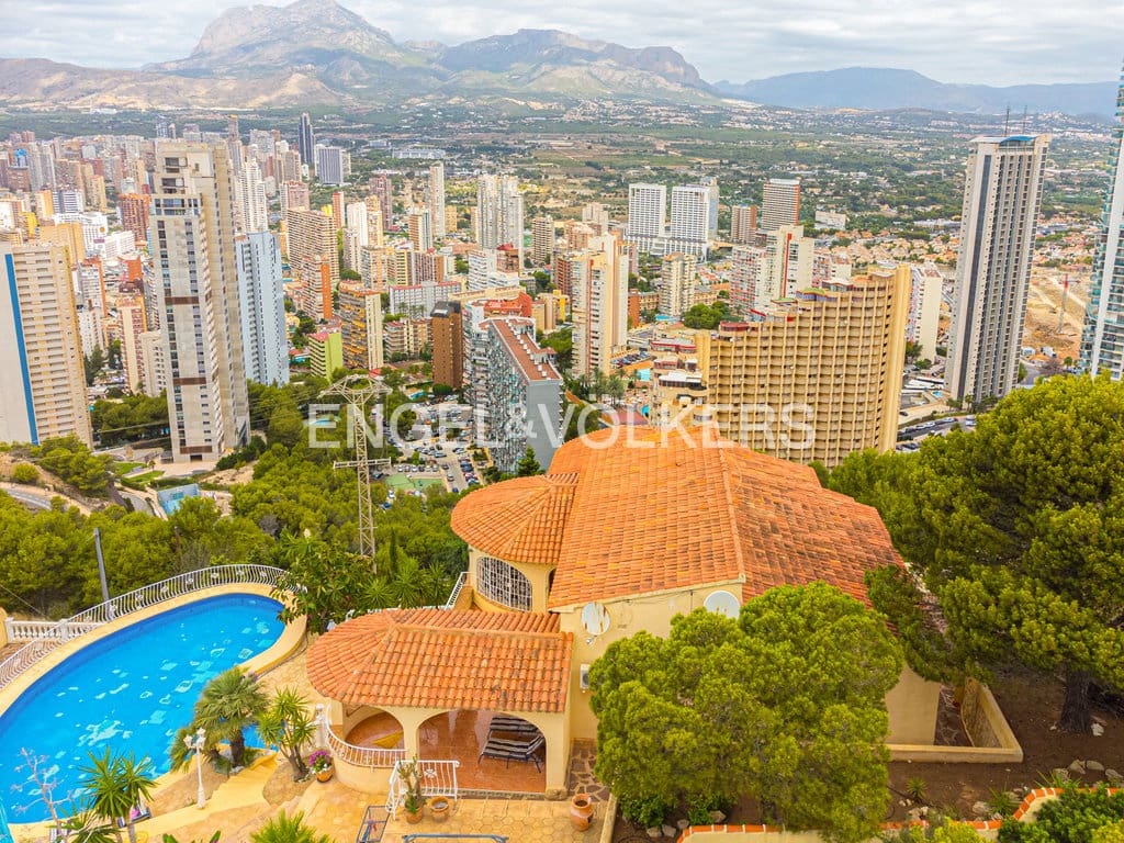 5 camera da letto Villa in vendita in Benidorm con piscina garage - 995.000 € (Rif: 9904954)