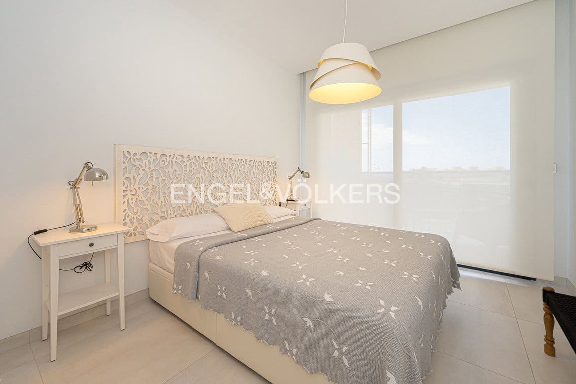 2 soverom Leilighet til salgs i Benidorm med svømmebasseng garasje - € 550 000 (Ref: 9905193)