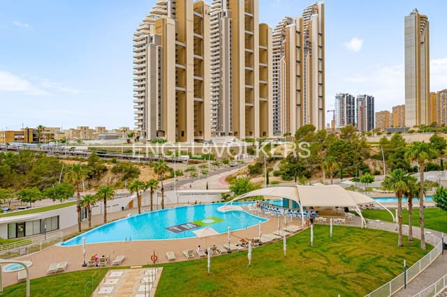 Apartamento de 2 habitaciones en Juzgados - Plaza de Toros, Benidorm en venta con piscina garaje - 550.000 € (Ref: 9905193)