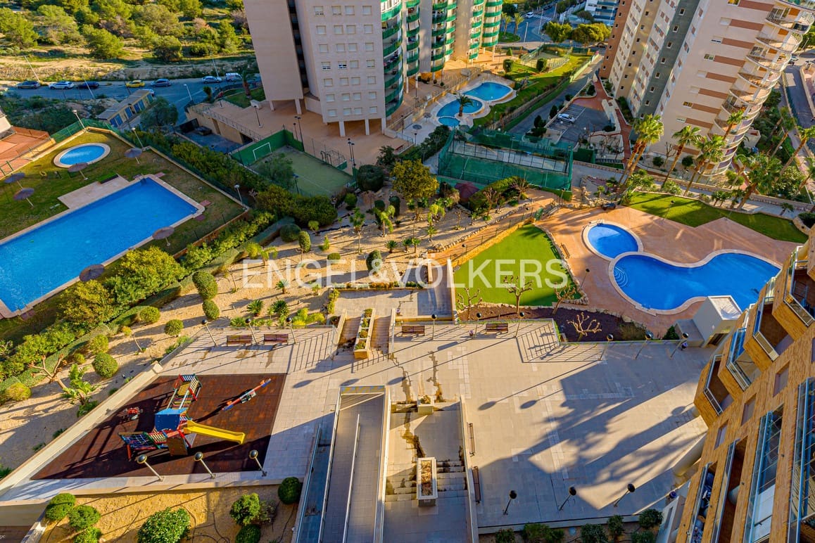 2 Zimmer Apartment zu vermieten in La Villajoyosa / Vila Joiosa mit Pool Garage - 1.250 € (Ref: 9919012)