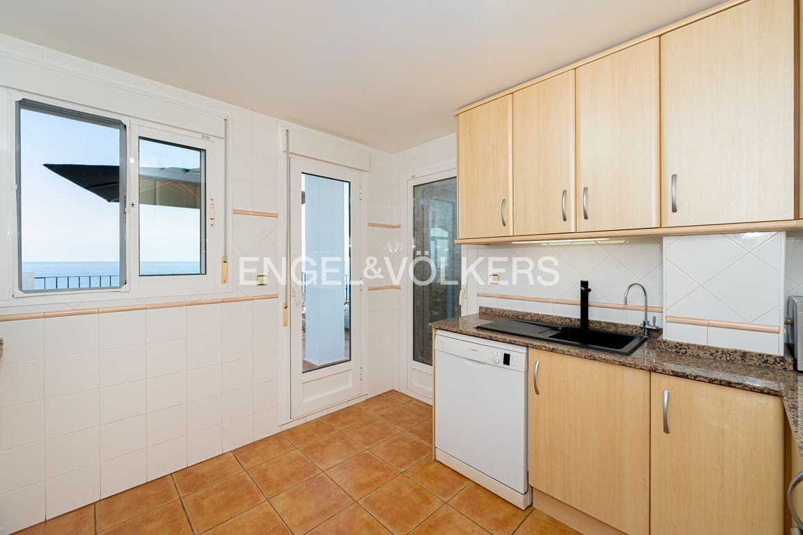 6 soverom Villa til salgs i La Villajoyosa / Vila Joiosa med svømmebasseng garasje - € 695 000 (Ref: 9919013)