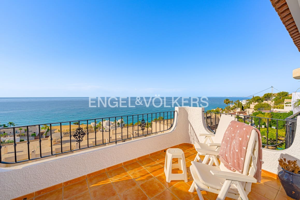 6 soverom Villa til salgs i La Villajoyosa / Vila Joiosa med svømmebasseng garasje - € 695 000 (Ref: 9919013)