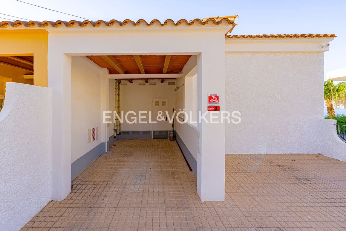 6 bedroom Villa for sale in La Villajoyosa / Vila Joiosa with pool garage - € 695,000 (Ref: 9919013)