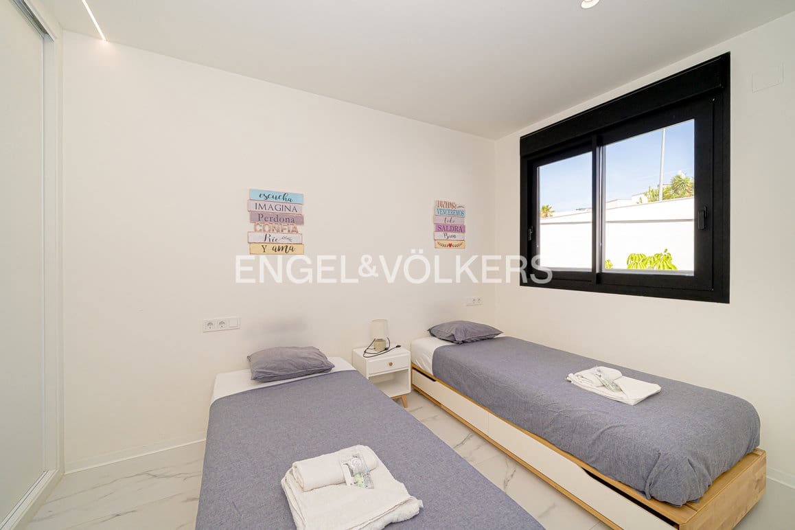 2 soverom Leilighet til salgs i Finestrat med svømmebasseng garasje - € 355 000 (Ref: 9928360)