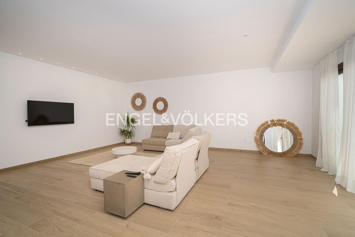 5 sypialnia Willa na sprzedaż w Finestrat z basenem garażem - 895 000 € (Ref: 9932297)