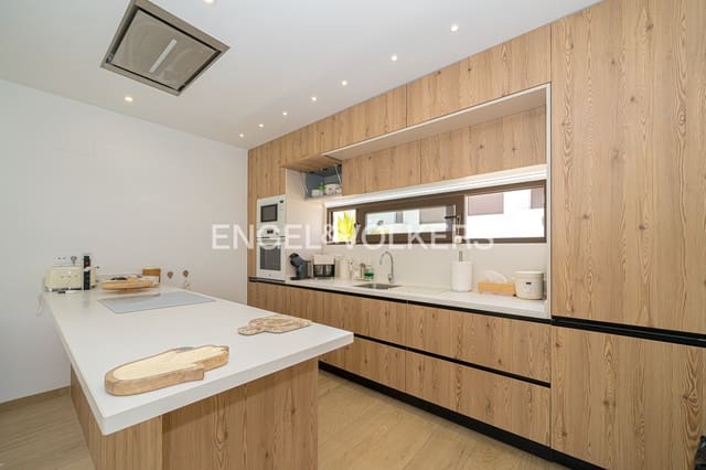 5 sovrum Villa till salu i Finestrat med pool garage - 895 000 € (Ref: 9932297)