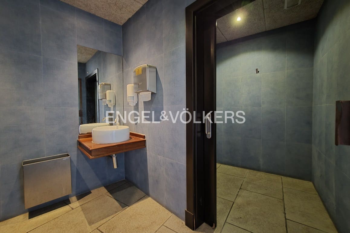 Commercial for sale in Benidorm - € 800,000 (Ref: 9935128)