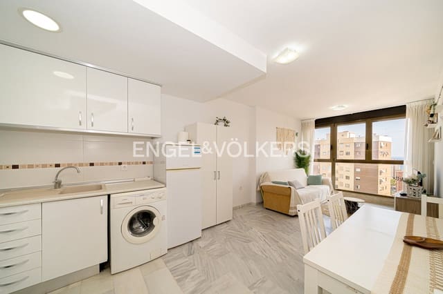 Ático de 2 habitaciones en Juzgados - Plaza de Toros, Benidorm en venta con piscina garaje - 340.000 € (Ref: 9936704)