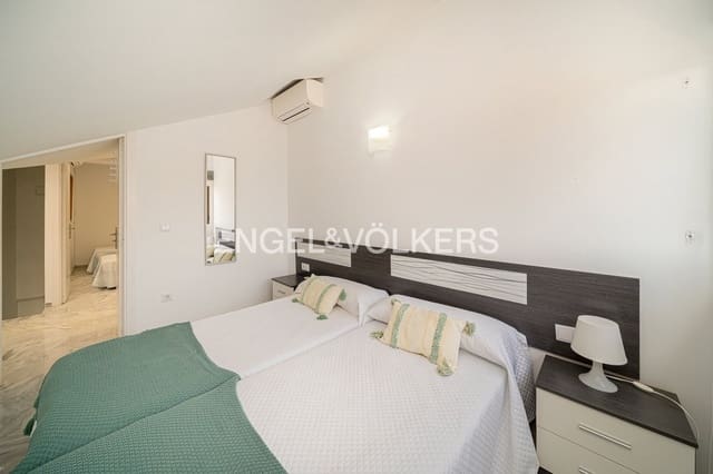 Ático de 2 habitaciones en Juzgados - Plaza de Toros, Benidorm en venta con piscina garaje - 340.000 € (Ref: 9936704)