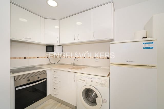 Ático de 2 habitaciones en Juzgados - Plaza de Toros, Benidorm en venta con piscina garaje - 340.000 € (Ref: 9936704)