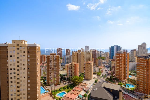 Ático de 2 habitaciones en Juzgados - Plaza de Toros, Benidorm en venta con piscina garaje - 340.000 € (Ref: 9936704)