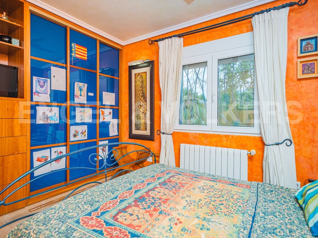 5 bedroom Villa for sale in Benidorm with pool garage - € 800,000 (Ref: 9938912)