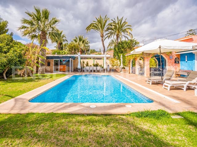 5 Zimmer Villa zu verkaufen in Benidorm mit Pool Garage - 800.000 € (Ref: 9938912)