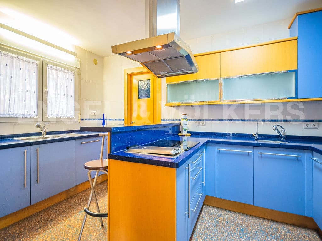 5 sypialnia Willa na sprzedaż w Benidorm z basenem garażem - 800 000 € (Ref: 9938912)