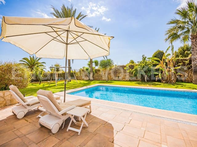 5 chambre Villa/Maison à vendre à Juzgados - Plaza de Toros, Benidorm avec piscine garage - 800 000 € (Ref: 9938912)