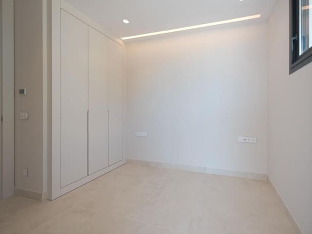 3 sovrum Lägenhet till salu i Benidorm med pool garage - 1 650 000 € (Ref: 9946049)