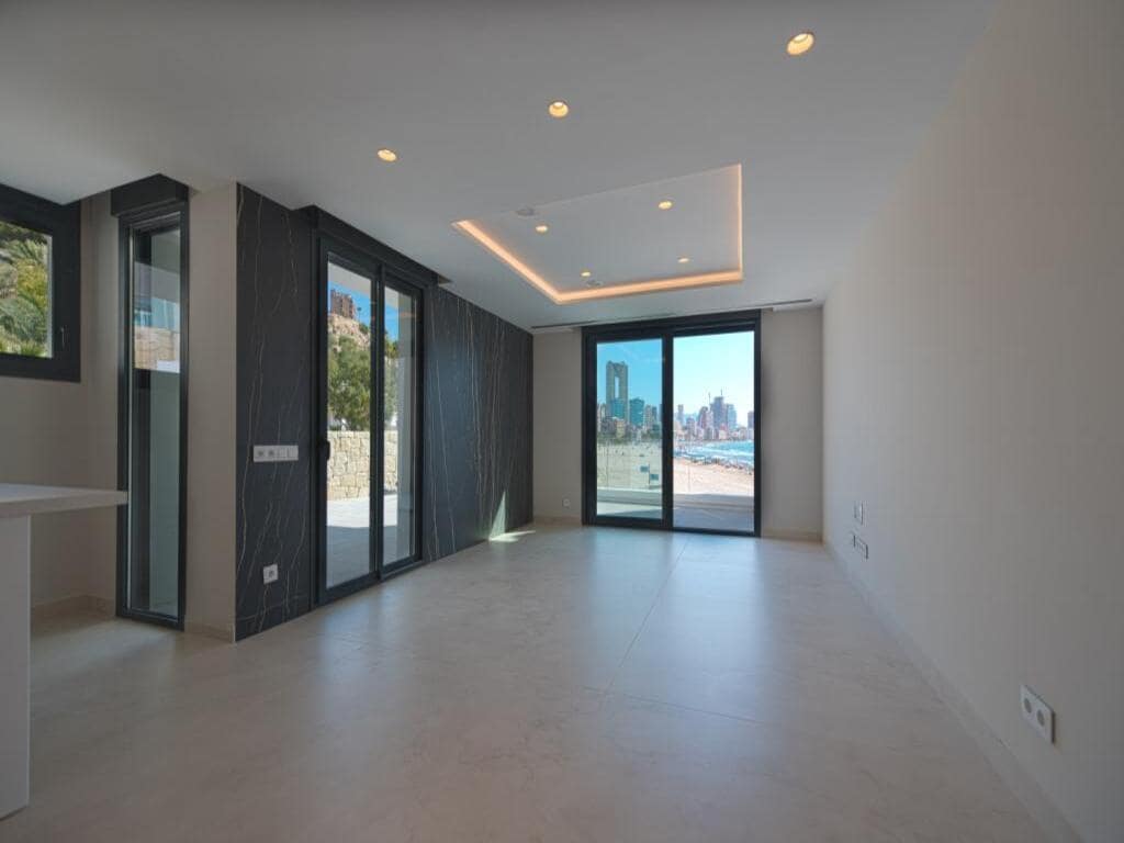 3 quarto Apartamento para venda em Benidorm com piscina garagem - 1 650 000 € (Ref: 9946049)