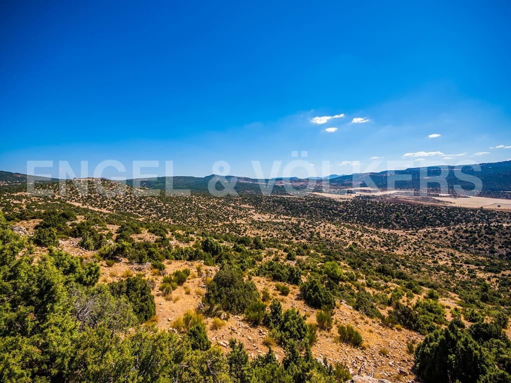 21 bedroom Finca/Country House for sale in Yeste with garage - € 6,500,000 (Ref: 9946333)
